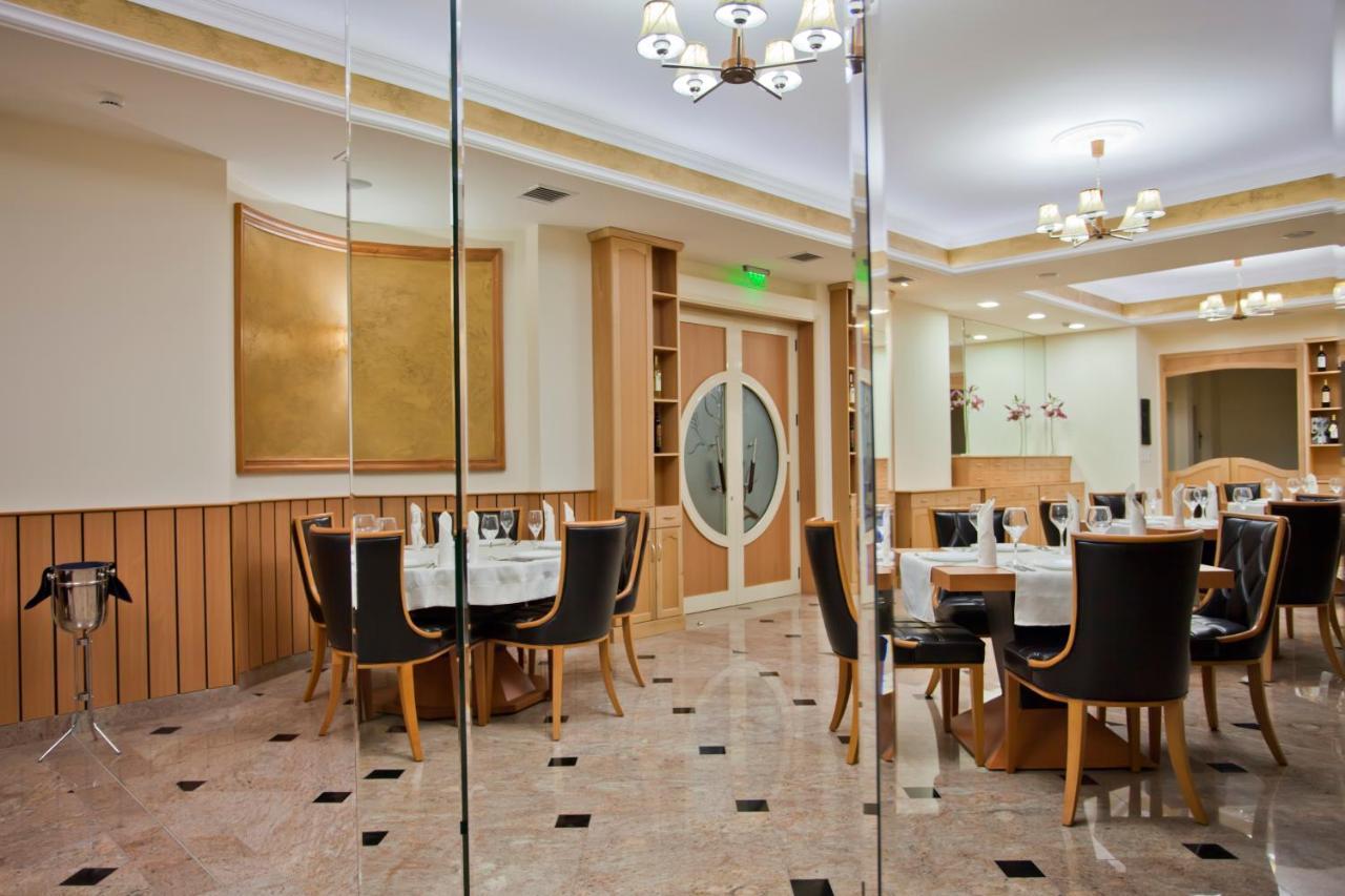 Hotel Incognito Pomorie Bagian luar foto