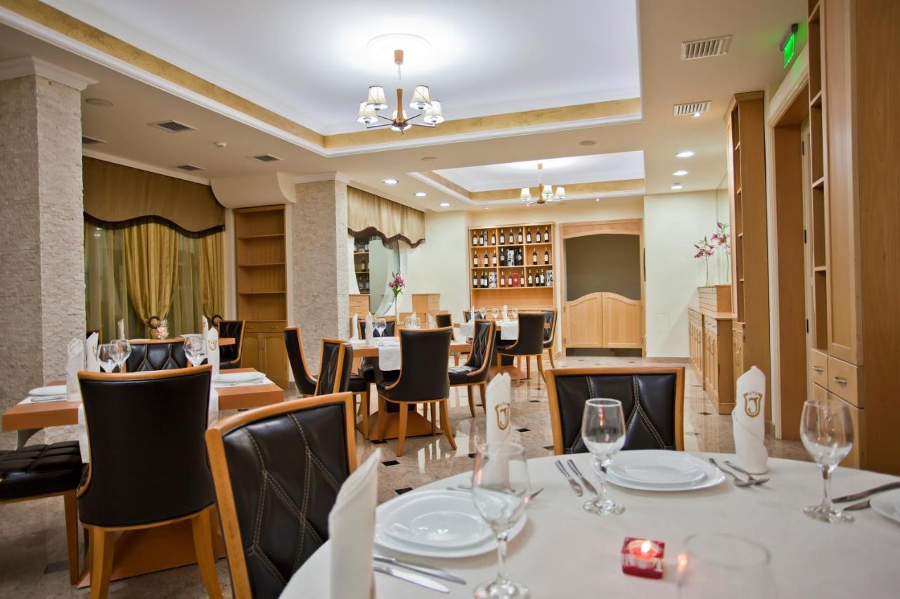 Hotel Incognito Pomorie Bagian luar foto
