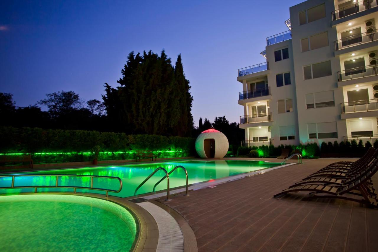 Hotel Incognito Pomorie Bagian luar foto