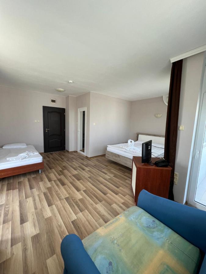 Hotel Incognito Pomorie Bagian luar foto