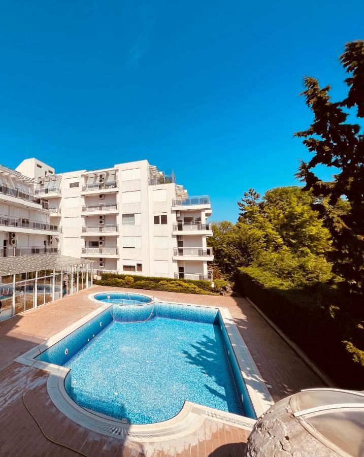 Hotel Incognito Pomorie Bagian luar foto