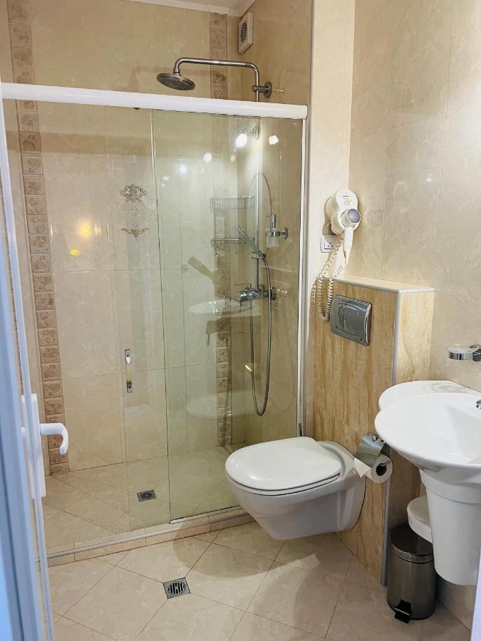 Hotel Incognito Pomorie Bagian luar foto